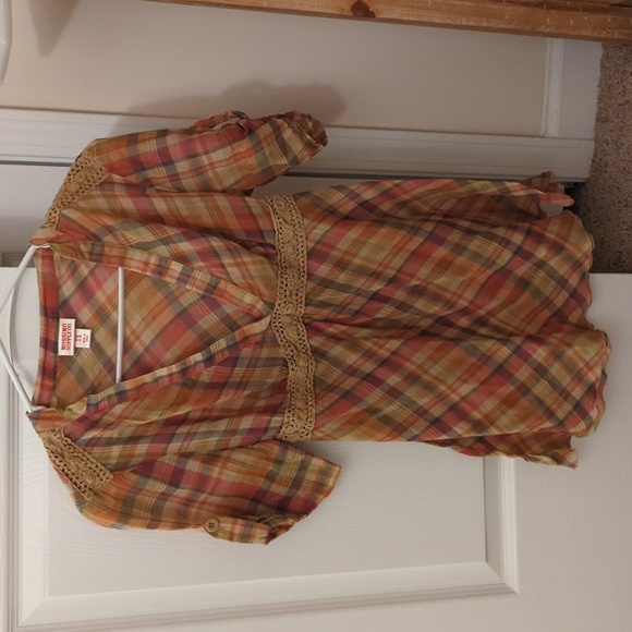 Perfect condition. ADORABLE TOP - Picture 2 of 4